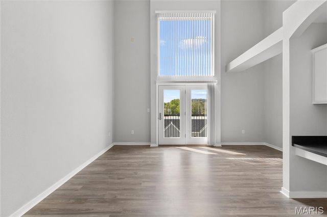 200 S Kirkwood Road 320, St Louis, MO 63122