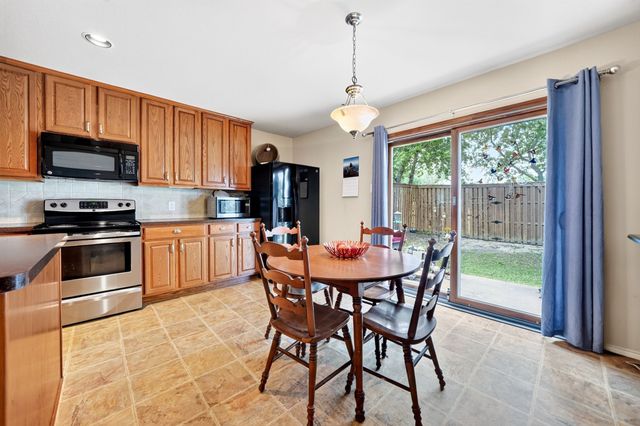 1218 Feather Crest Drive, Krum, TX 76249