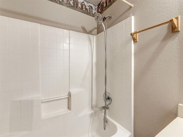 1604 NW 16th Street, Newcastle, OK 73065