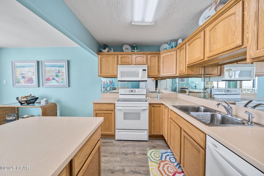 Image 9 of property listing at 11757 Front Beach Road W506, Panama City Beach, FL 32407