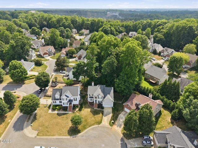 9105 Willow Valley Court, Raleigh, NC 27617