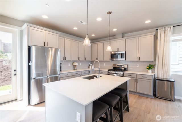 8788 68th Place NE, Marysville, WA 98270