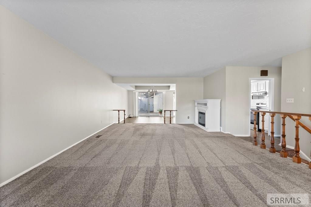 Image 2 of property listing at 1431 S Woodruff Avenue, Idaho Falls, ID 83404