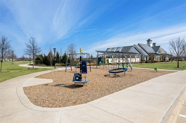 1012 Friesian Lane, Aubrey, TX 76227