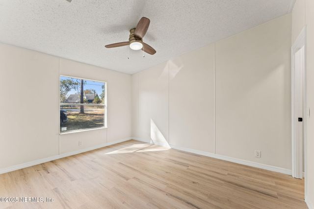 125 MELANIE Lane, Middleburg, FL 32068