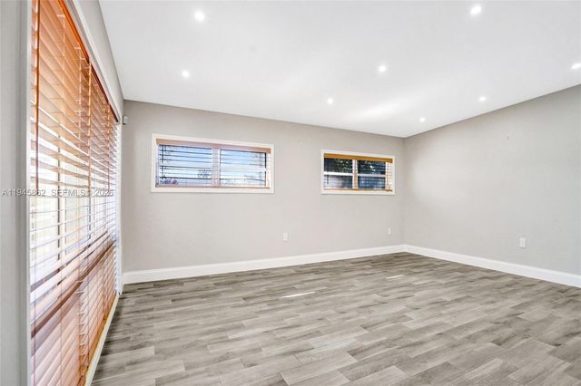 2069 NE 196th Ter, North Miami Beach, FL 33179