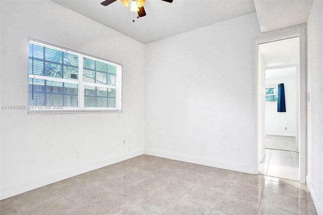 2069 NE 196th Ter, North Miami Beach, FL 33179