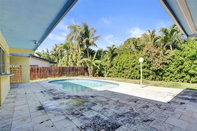 2069 NE 196th Ter, North Miami Beach, FL 33179