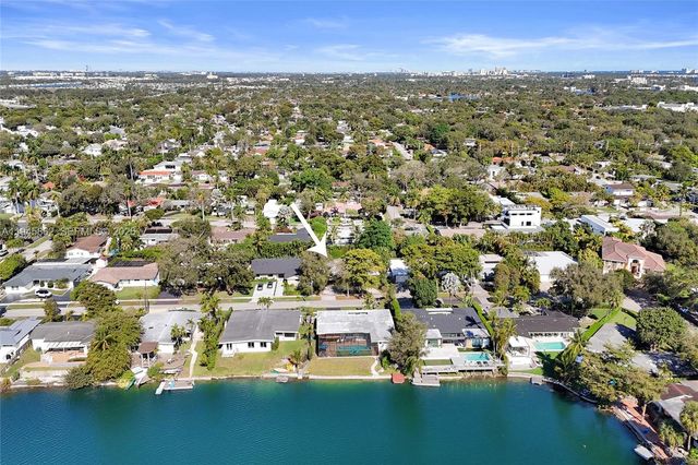 2069 NE 196th Ter, North Miami Beach, FL 33179