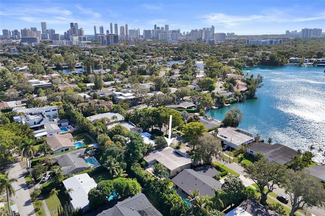 2069 NE 196th Ter, North Miami Beach, FL 33179