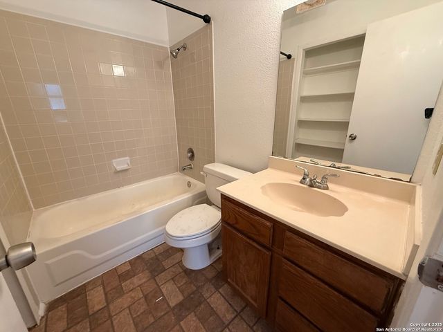 12231 Magnolia Blossom, San Antonio, TX 78247