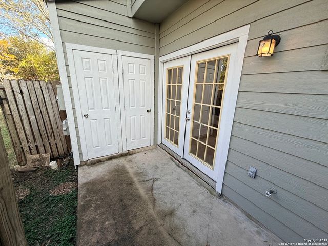 12231 Magnolia Blossom, San Antonio, TX 78247