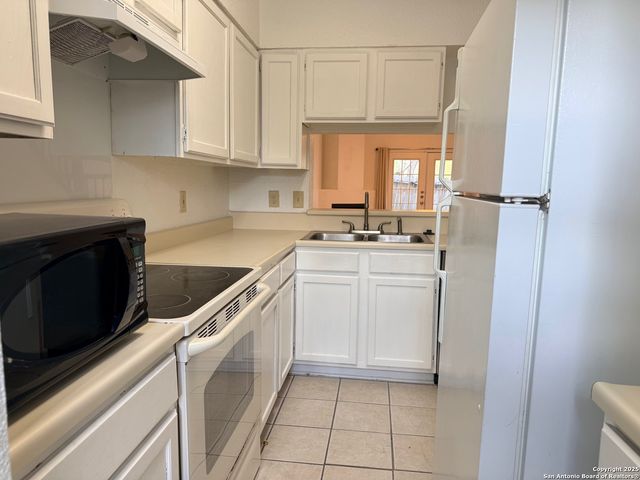 12231 Magnolia Blossom, San Antonio, TX 78247