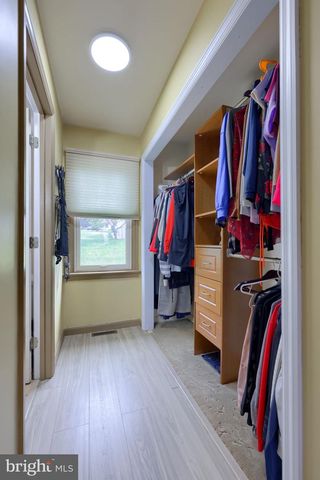 740 CHESTERBROOK DR, York, PA 17406