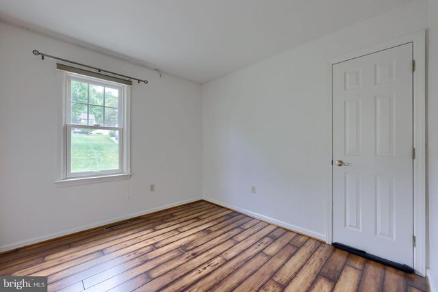 740 CHESTERBROOK DR, York, PA 17406