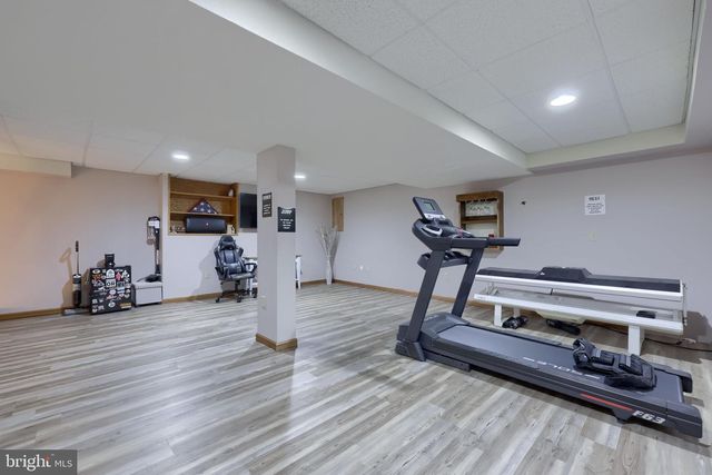740 CHESTERBROOK DR, York, PA 17406