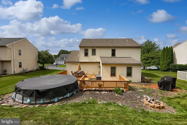 740 CHESTERBROOK DR, York, PA 17406