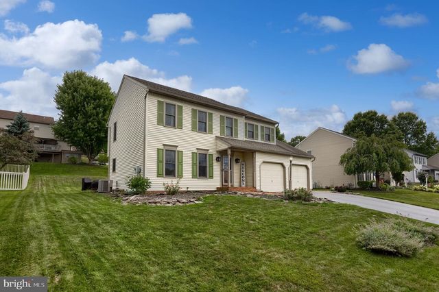 740 CHESTERBROOK DR, York, PA 17406