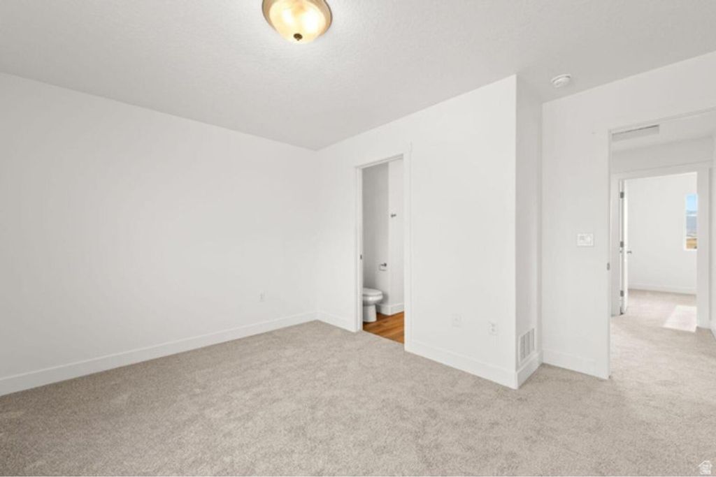 Image 13 of property listing at 535 W 2530 N #35, Cedar City, UT 84721