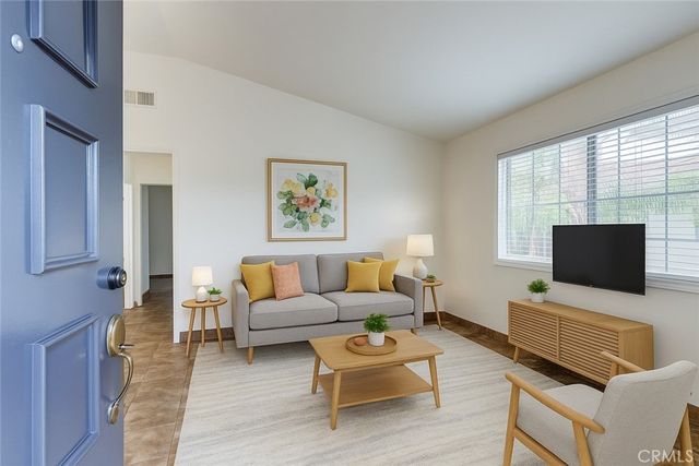 126 Flor De Sol 69, Rancho Santa Margarita, CA 92688