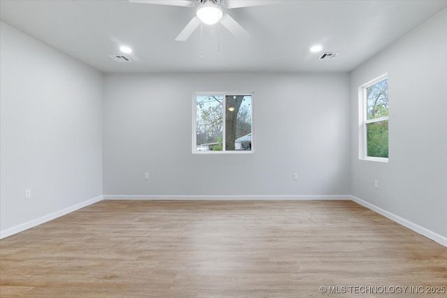 615 S Haynie Street, Skiatook, OK 74070