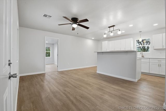 615 S Haynie Street, Skiatook, OK 74070