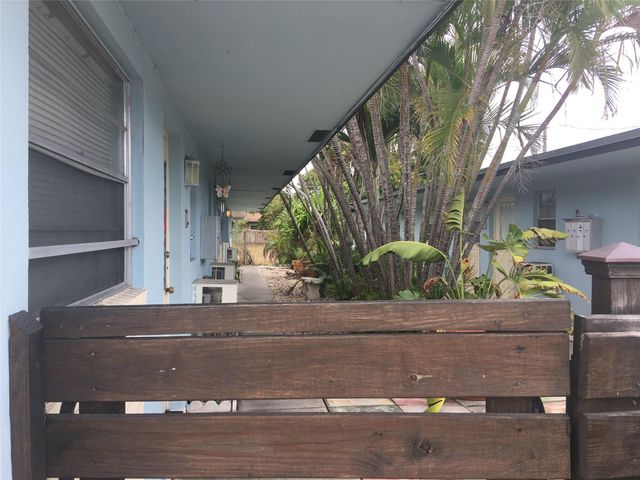 2220 N 19th Avenue 7, Hollywood, FL 33020
