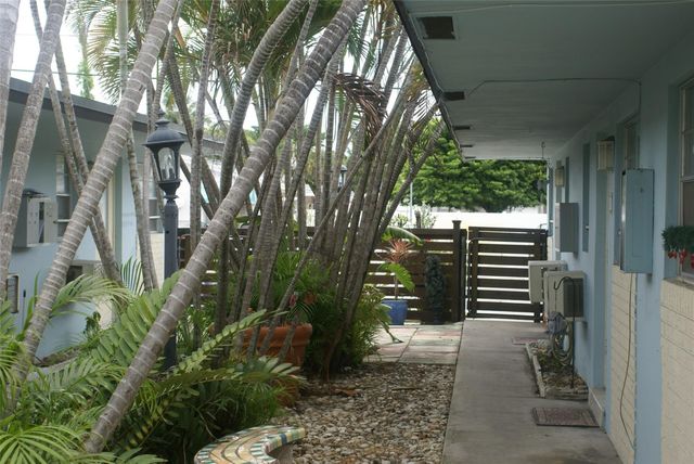 2220 N 19th Avenue 7, Hollywood, FL 33020