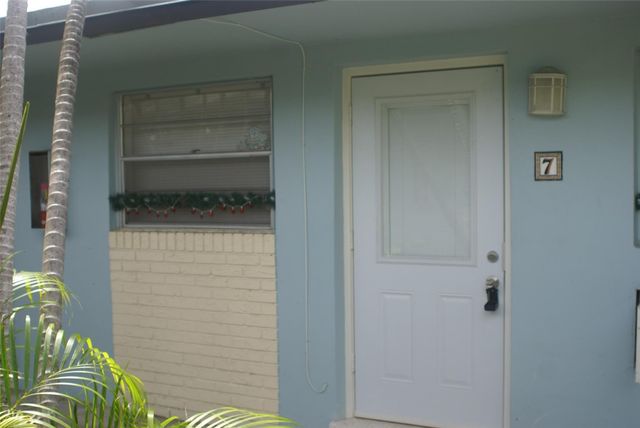 2220 N 19th Avenue 7, Hollywood, FL 33020