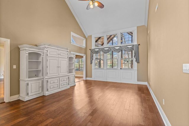 5613 MAJESTIC CIR, Columbia, MO 65203