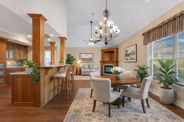 5613 MAJESTIC CIR, Columbia, MO 65203