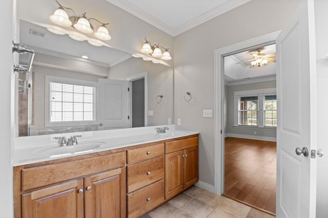 5613 MAJESTIC CIR, Columbia, MO 65203