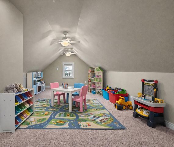 5613 MAJESTIC CIR, Columbia, MO 65203