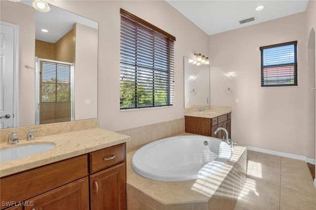 1296 Kendari TER, Naples, FL 34113