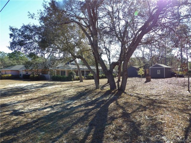 5862 N Summerfield Point, Citrus Springs, FL 34434