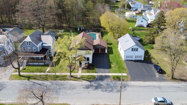 34 School Street, Broadalbin, NY 12025