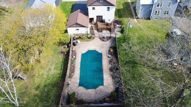 34 School Street, Broadalbin, NY 12025