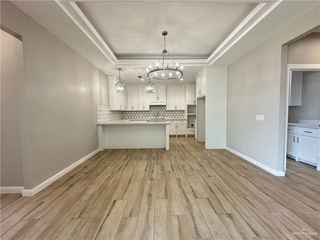 2725 Kilgore Avenue, Mcallen, TX 78504