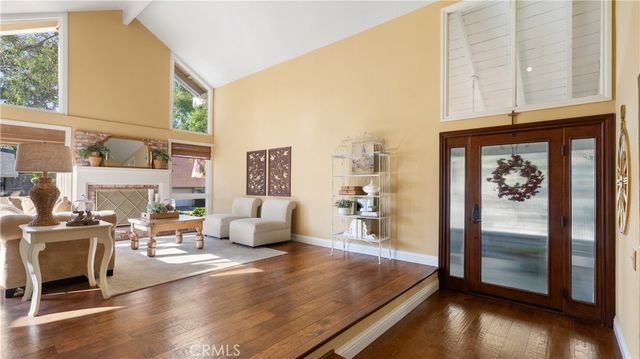 23910 Plaza Gavilan, Valencia, CA 91355