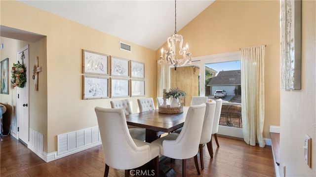 23910 Plaza Gavilan, Valencia, CA 91355