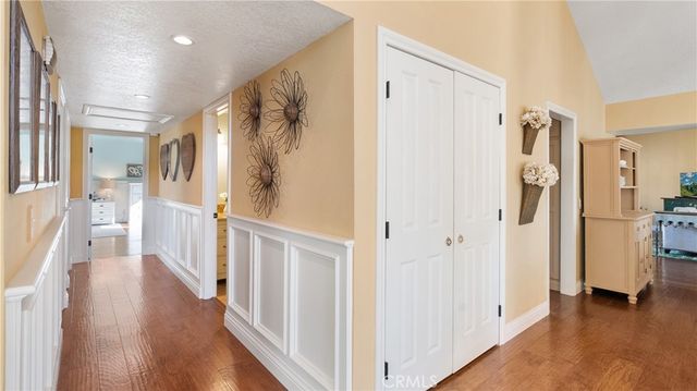 23910 Plaza Gavilan, Valencia, CA 91355