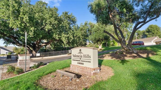 23910 Plaza Gavilan, Valencia, CA 91355