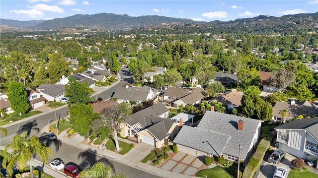 23910 Plaza Gavilan, Valencia, CA 91355