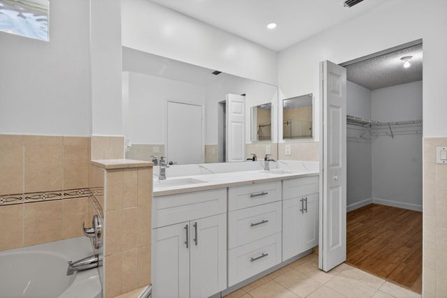 3385 Seabreeze Lane, Margate, FL 33063