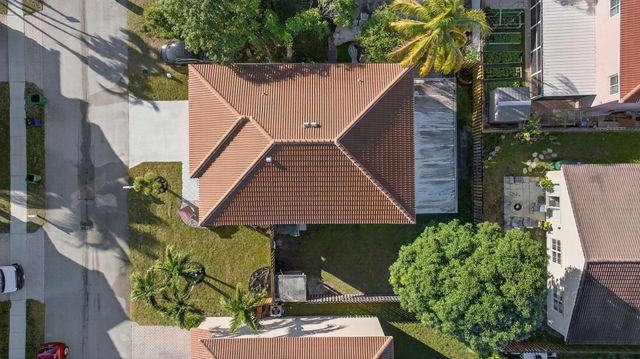 3385 Seabreeze Lane, Margate, FL 33063