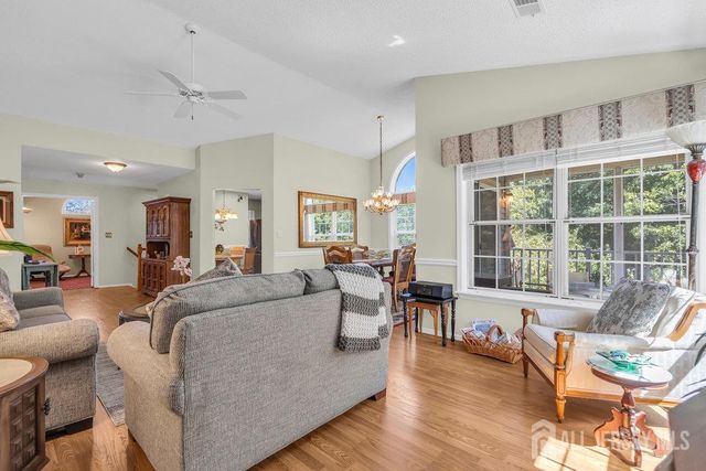 32 Edinburgh Drive D, Monroe, NJ 08831