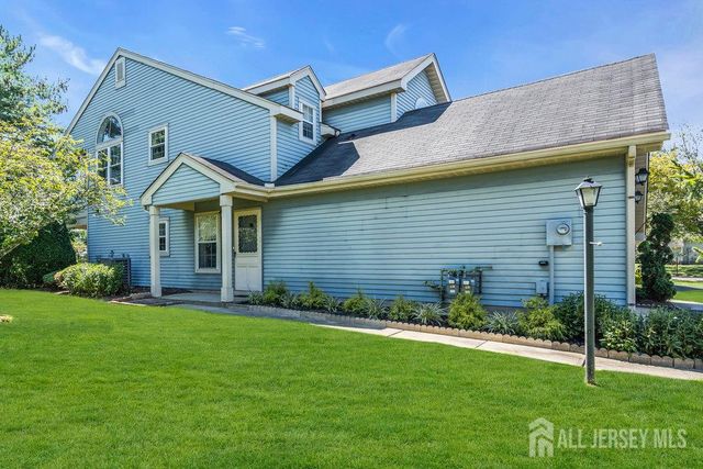 32 Edinburgh Drive D, Monroe, NJ 08831