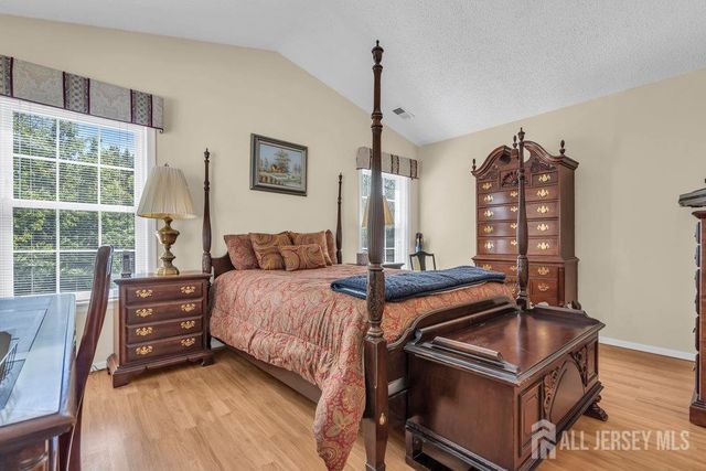 32 Edinburgh Drive D, Monroe, NJ 08831
