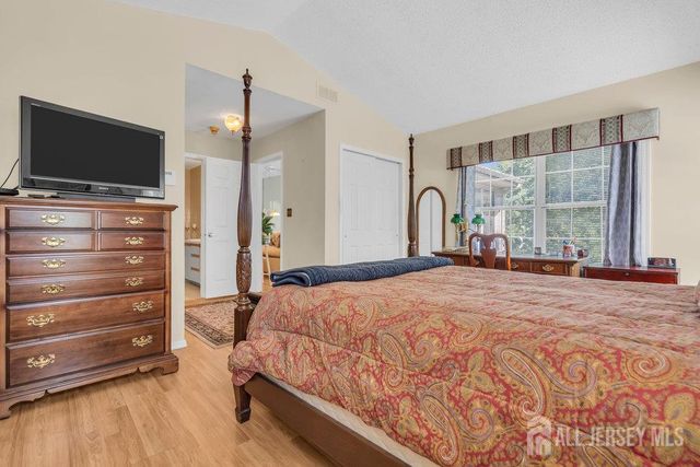 32 Edinburgh Drive D, Monroe, NJ 08831