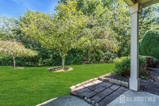 32 Edinburgh Drive D, Monroe, NJ 08831